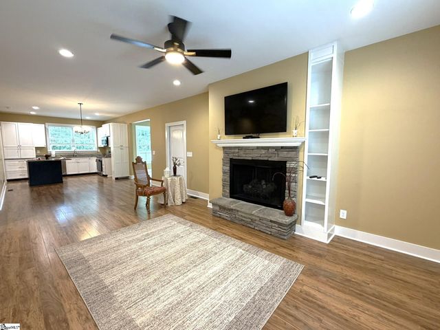 104 Cottage Way, Easley, SC 29642