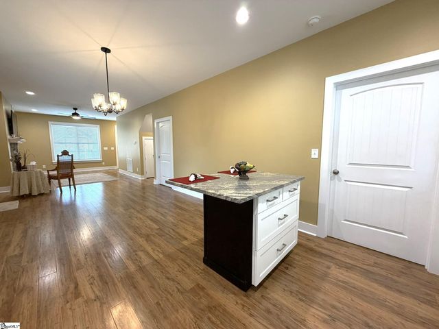 104 Cottage Way, Easley, SC 29642