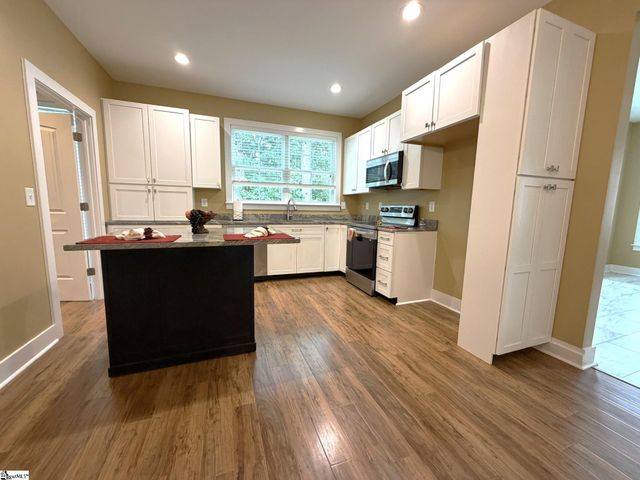 104 Cottage Way, Easley, SC 29642