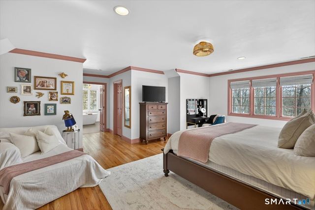 9 Woods End Lane, Weston, CT 06883