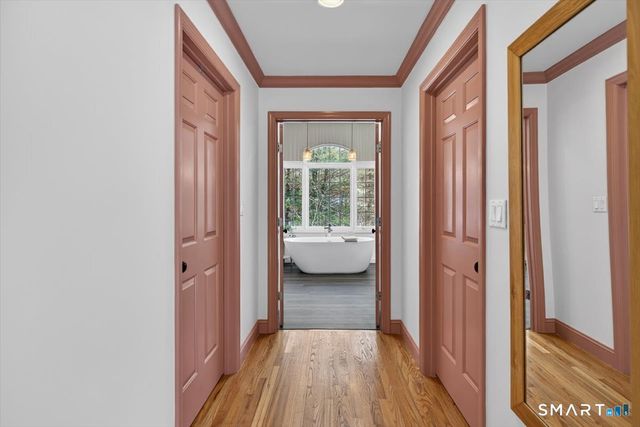 9 Woods End Lane, Weston, CT 06883