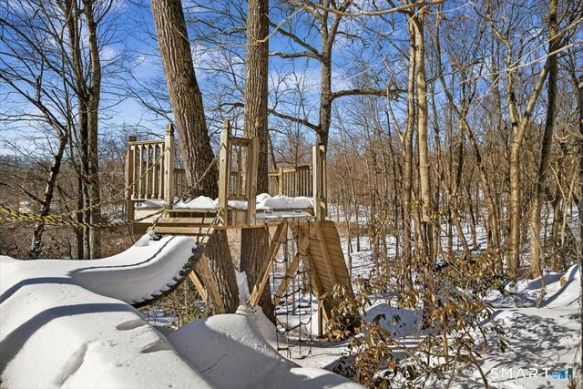 9 Woods End Lane, Weston, CT 06883