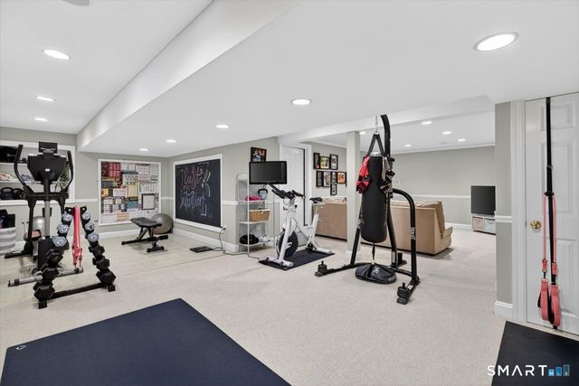 9 Woods End Lane, Weston, CT 06883