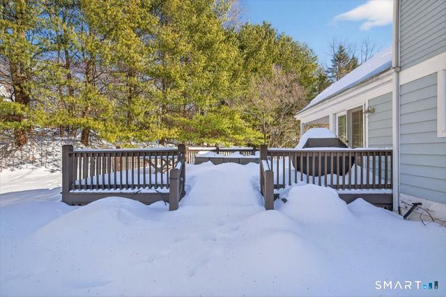 9 Woods End Lane, Weston, CT 06883