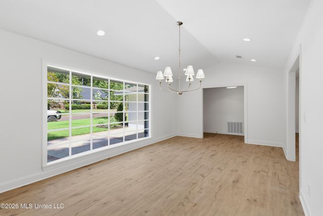 5326 Balmoral Drive, Jackson, MS 39211