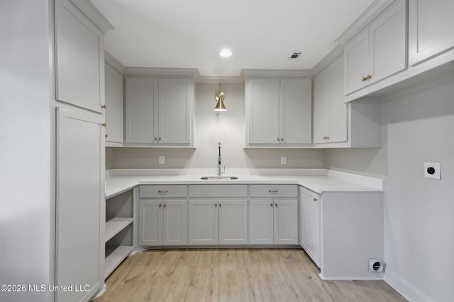 5326 Balmoral Drive, Jackson, MS 39211