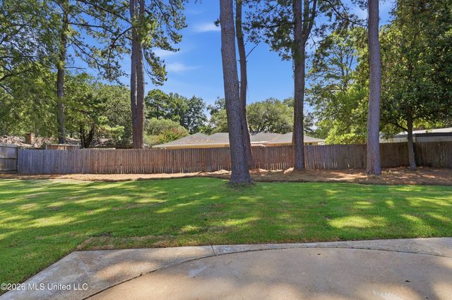5326 Balmoral Drive, Jackson, MS 39211
