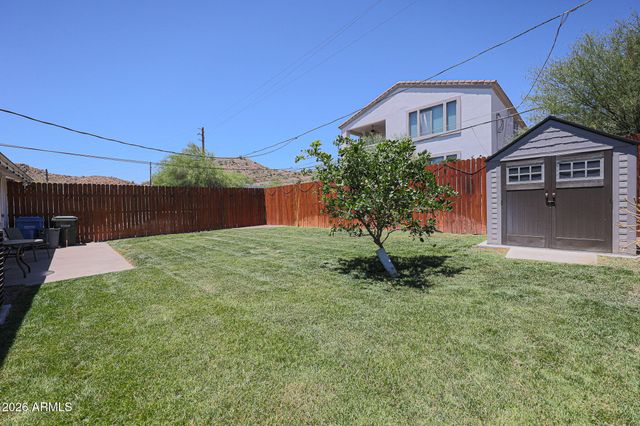 9854 N 1st Street, Phoenix, AZ 85020