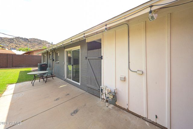 9854 N 1st Street, Phoenix, AZ 85020