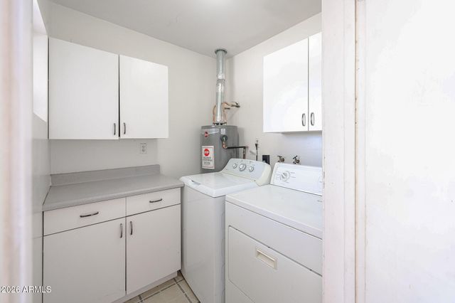 9854 N 1st Street, Phoenix, AZ 85020
