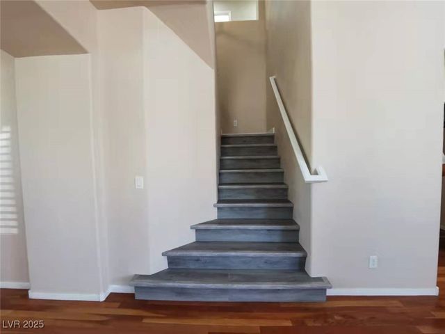 9964 Canyon Peak Drive, Las Vegas, NV 89147