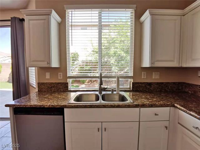 9964 Canyon Peak Drive, Las Vegas, NV 89147