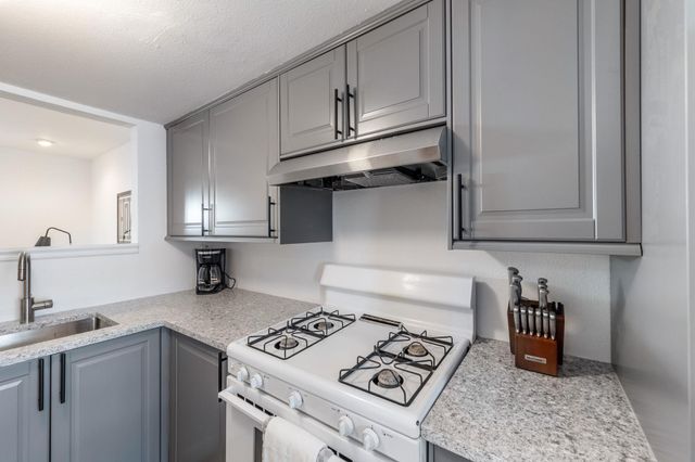 2300 Hancock DR 6, Austin, TX 78756