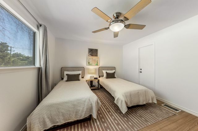 2300 Hancock DR 6, Austin, TX 78756