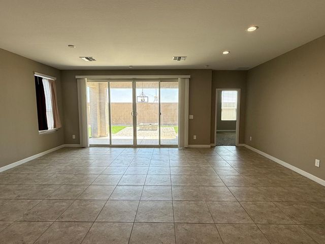 8491 W Springfield Way, Florence, AZ 85132