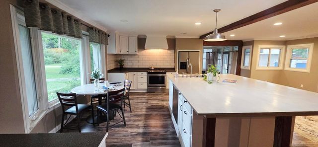 4579 Lakeshore Road, Fort Gratiot Twp, MI 48059