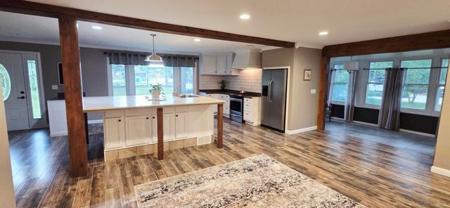 4579 Lakeshore Road, Fort Gratiot Twp, MI 48059
