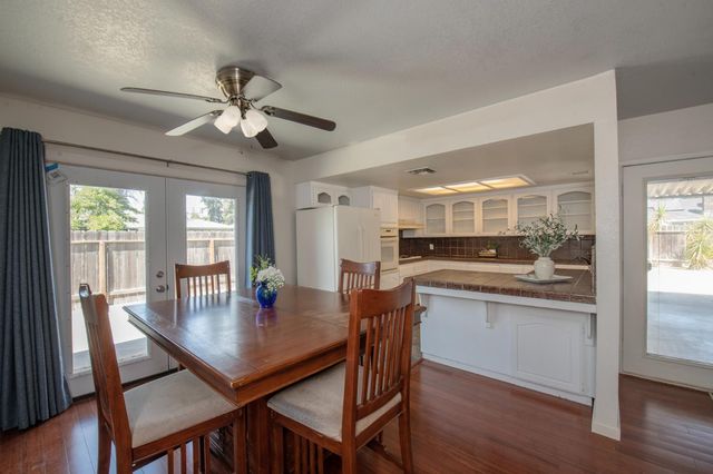 7466 N 4th, Fresno, CA 93704