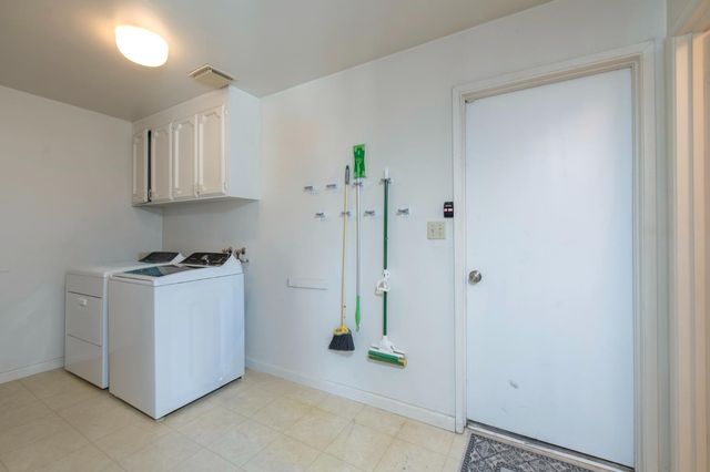 7466 N 4th, Fresno, CA 93704
