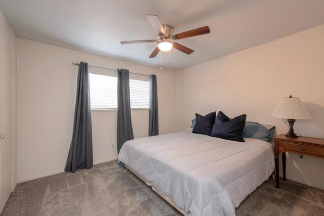 7466 N 4th, Fresno, CA 93704