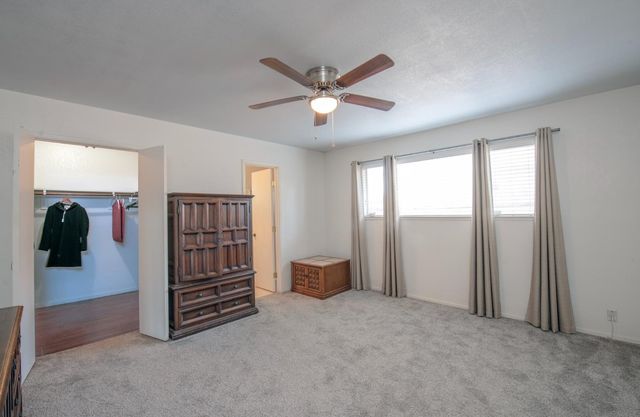 7466 N 4th, Fresno, CA 93704