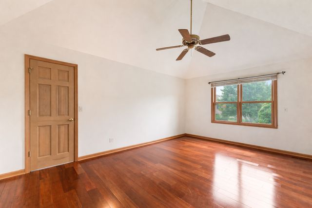 484 Blodgett Court, Naperville, IL 60565