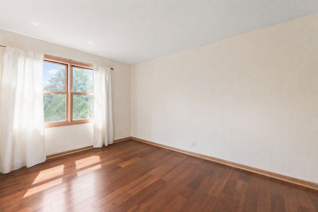 484 Blodgett Court, Naperville, IL 60565