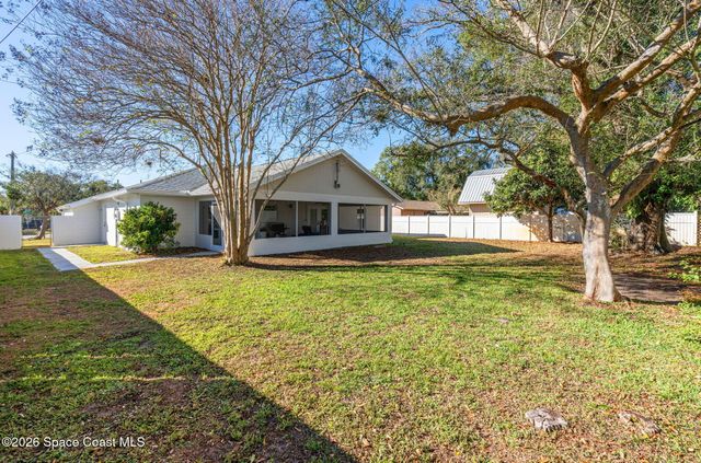 853 Lexington Street NE, Palm Bay, FL 32907