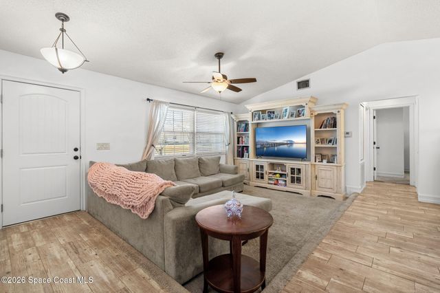 853 Lexington Street NE, Palm Bay, FL 32907