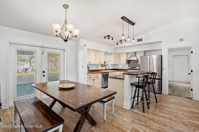 853 Lexington Street NE, Palm Bay, FL 32907