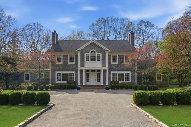 5 Oakwood Drive, Lloyd Harbor, NY 11743