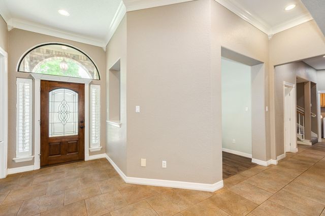 607 Walnut Street, Lake Jackson, TX 77566
