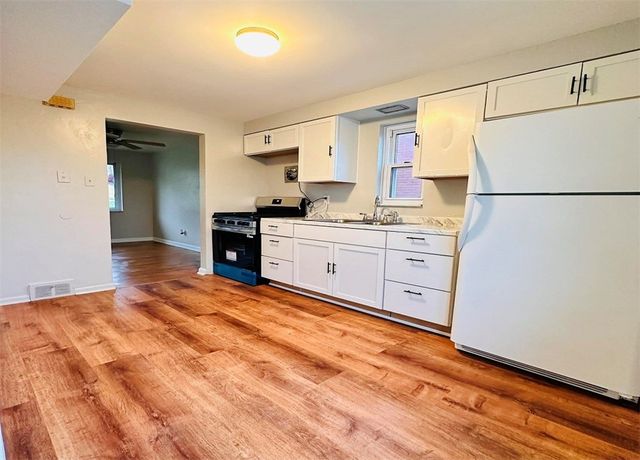 3541 Wallace Dr, Baldwin Boro, PA 15227