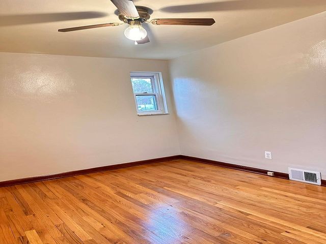 3541 Wallace Dr, Baldwin Boro, PA 15227