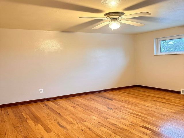 3541 Wallace Dr, Baldwin Boro, PA 15227