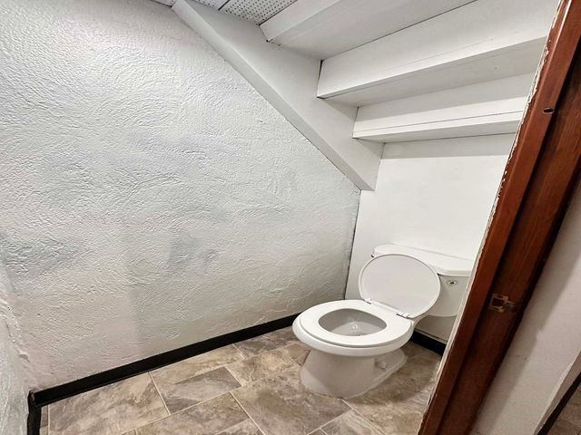 3541 Wallace Dr, Baldwin Boro, PA 15227