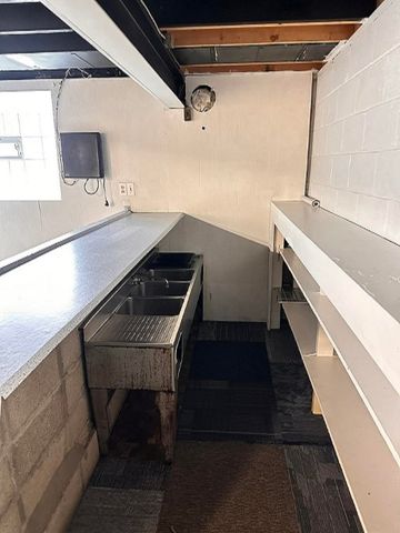 3541 Wallace Dr, Baldwin Boro, PA 15227