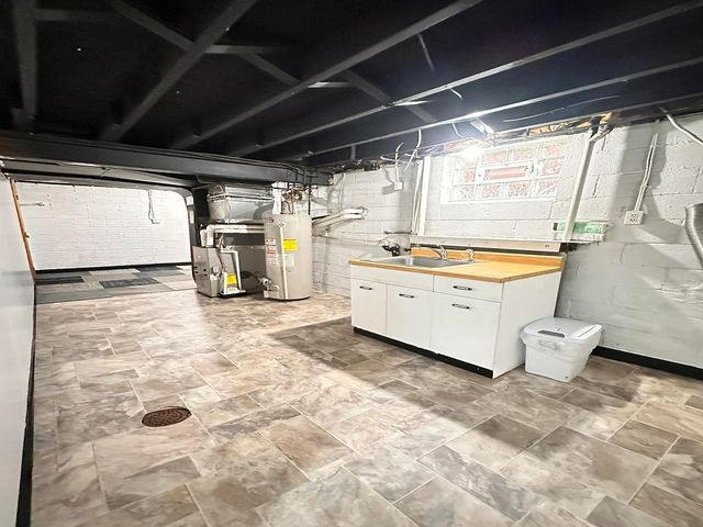 3541 Wallace Dr, Baldwin Boro, PA 15227