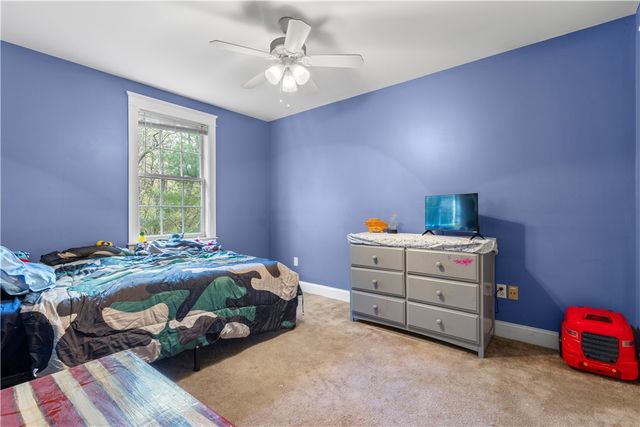 16 Karen Drive, Hopkinton, RI 02832