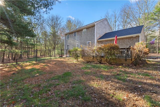 16 Karen Drive, Hopkinton, RI 02832