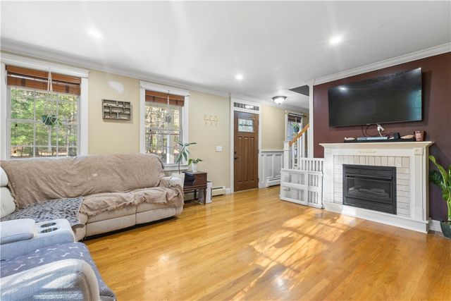 16 Karen Drive, Hopkinton, RI 02832