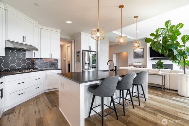 7219 Myers Road E, Bonney Lake, WA 98391