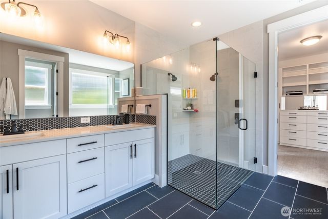 7219 Myers Road E, Bonney Lake, WA 98391
