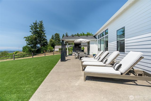 7219 Myers Road E, Bonney Lake, WA 98391