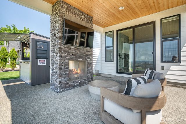 7219 Myers Road E, Bonney Lake, WA 98391