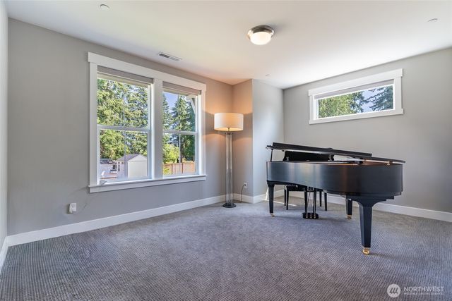7219 Myers Road E, Bonney Lake, WA 98391