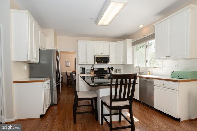 318 LONG RIDGE LN, Exton, PA 19341