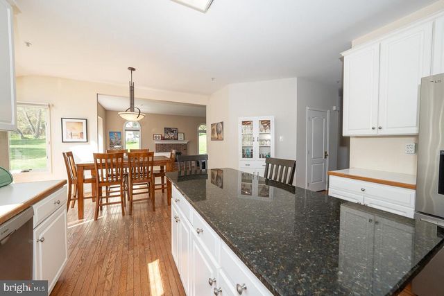 318 LONG RIDGE LN, Exton, PA 19341