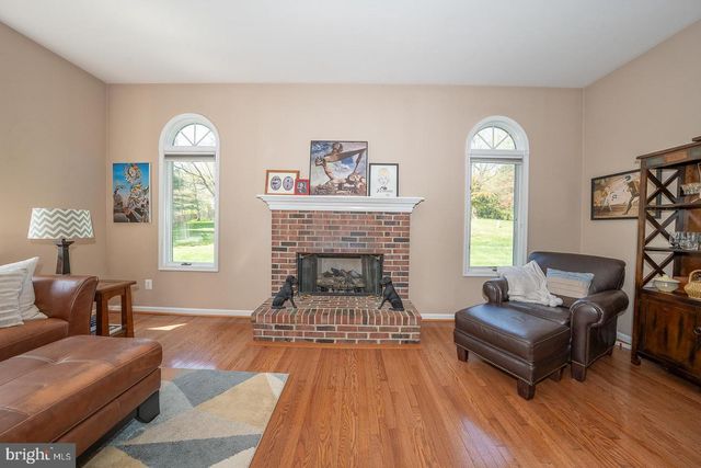 318 LONG RIDGE LN, Exton, PA 19341