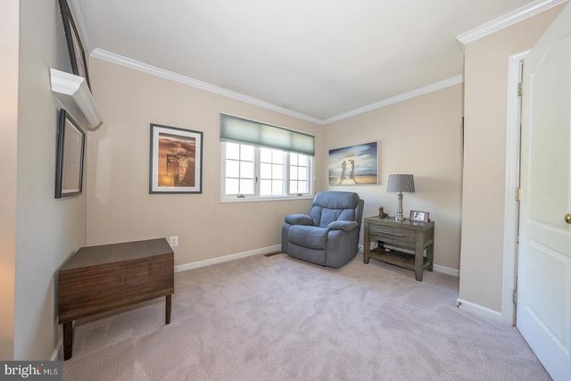 318 LONG RIDGE LN, Exton, PA 19341